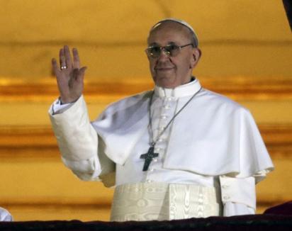 Papa Francisc a transmis primul mesaj pe Twitter